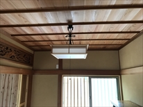 無垢板の天井板2