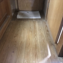玄関廊下を大きくし段差を無くす3